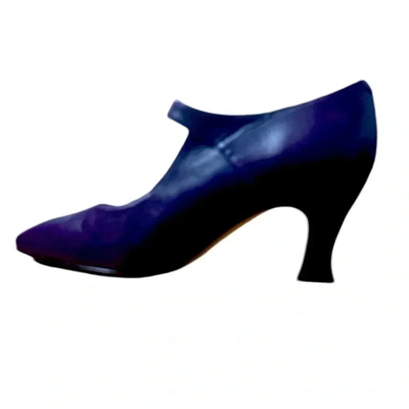 Bandolino 100% leather purple heels with strap Size 7 - Picture 3 of 13